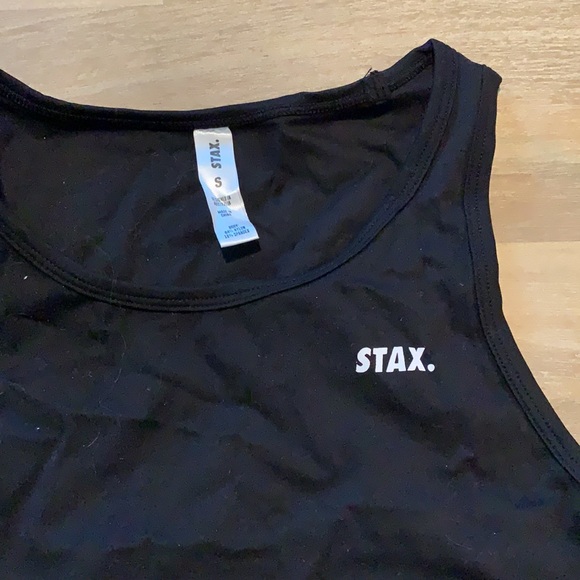 Stax fitted crop top - Picture 2 of 4